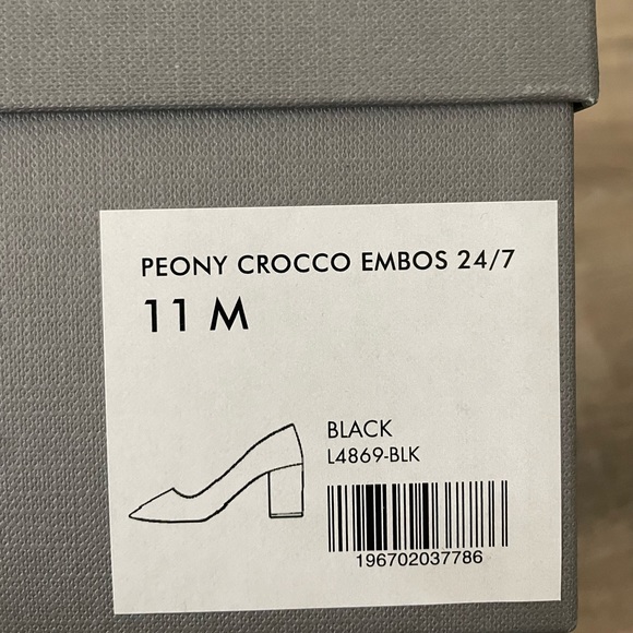 NEW Aquatalia Heels Black Embossed Leather Croc Pattern Size 11 Pumps NWT $395 - Picture 8 of 8